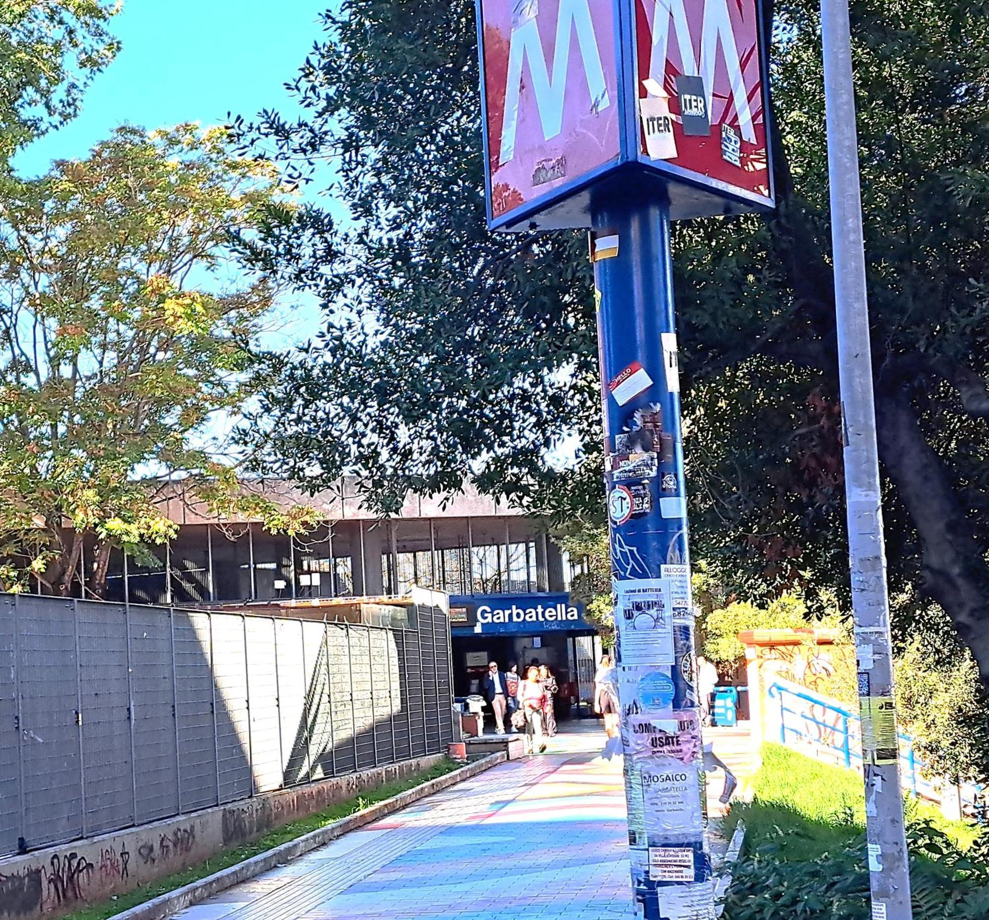 Metro Garbatella Rom